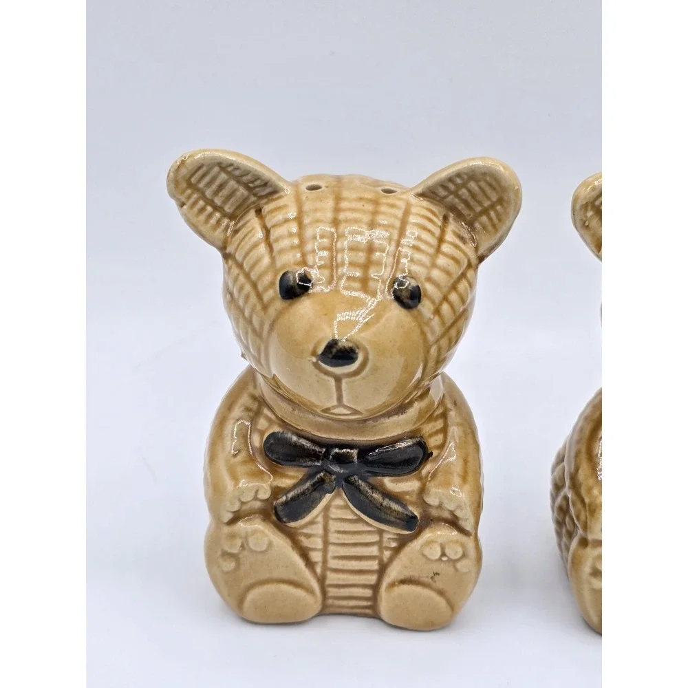 Vintage Ceramic Teddy Bear Salt Pepper Shakers Brown Quilted Look With Black Bow